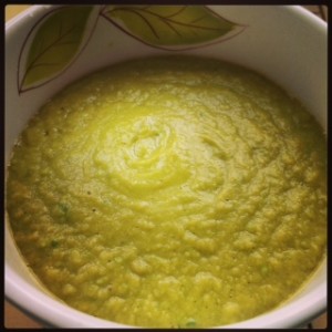 Healthy Recipes Creamy Pea & Avocado Soup 